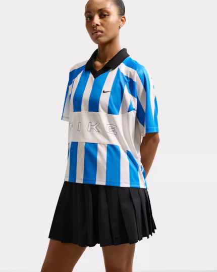 Nike Sportswear Falda plisada de tiro medio para mujer